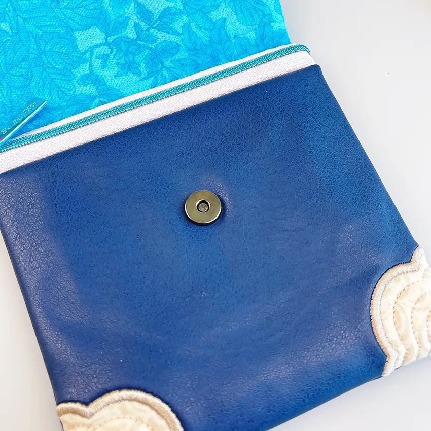 Ripple Purse